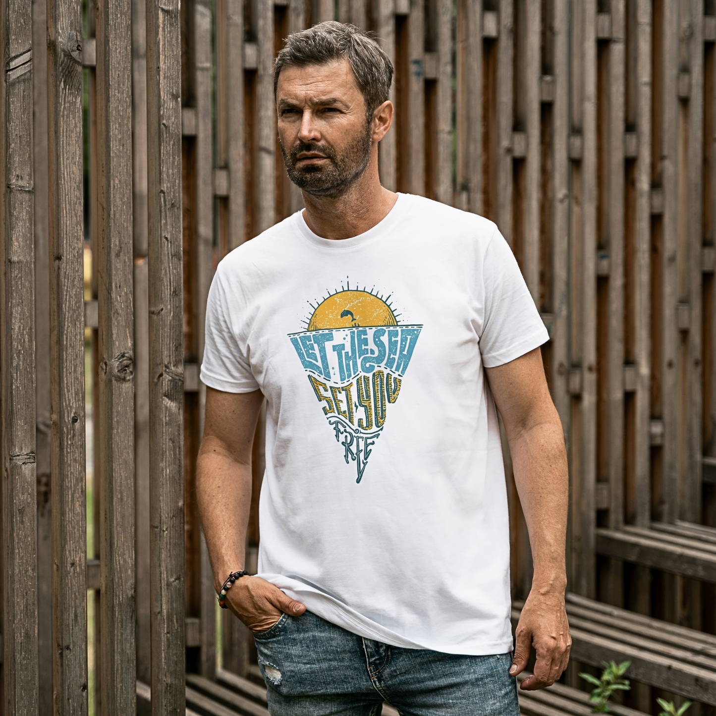 Let The Sea Set You Free - Men's T Shirt