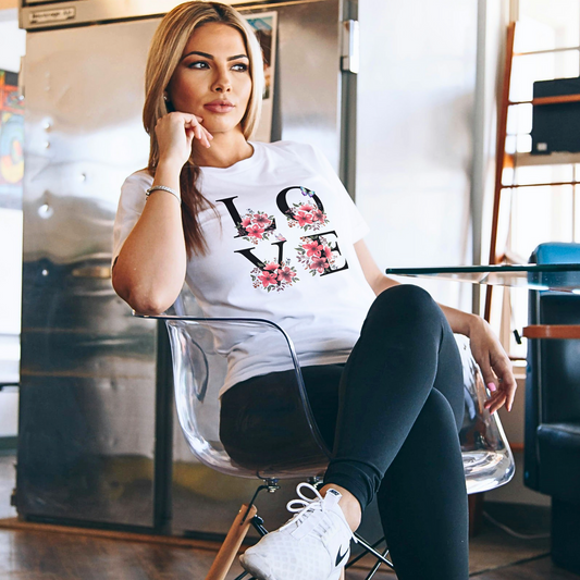 LOVE - Women's T Shirt
