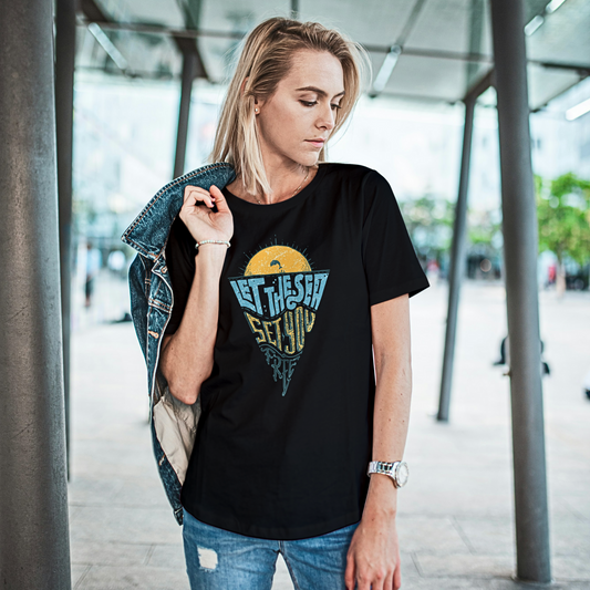 Let The Sea Set You Free - Women's T Shirt